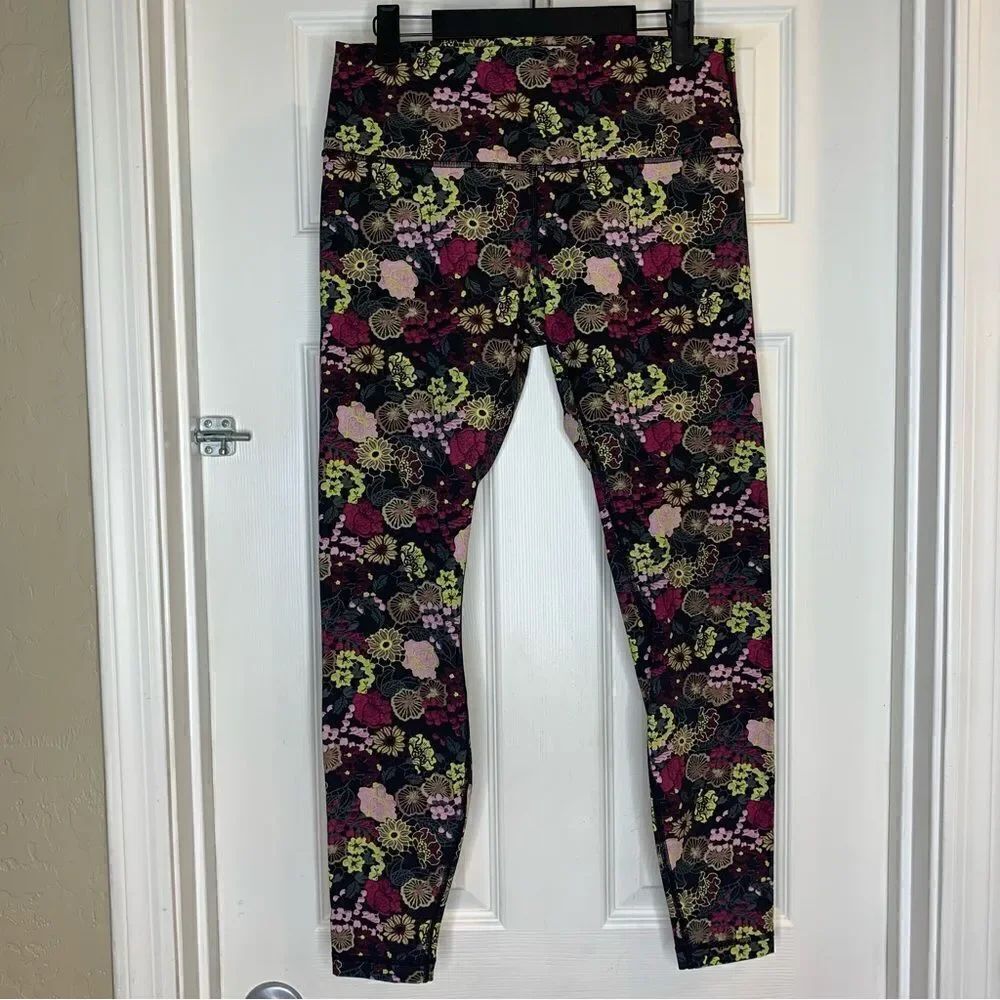 Lululemon Forster Rohner Special Edition Size 10